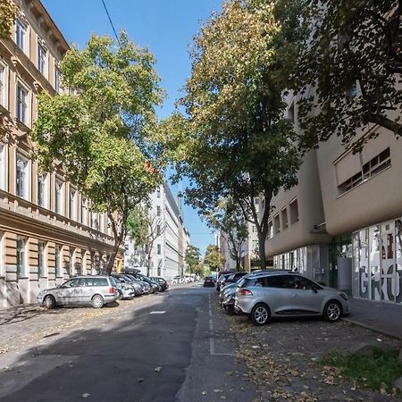 Helles, Neues Dg Apartment Mit Blick Zum Donauturm Відень Екстер'єр фото